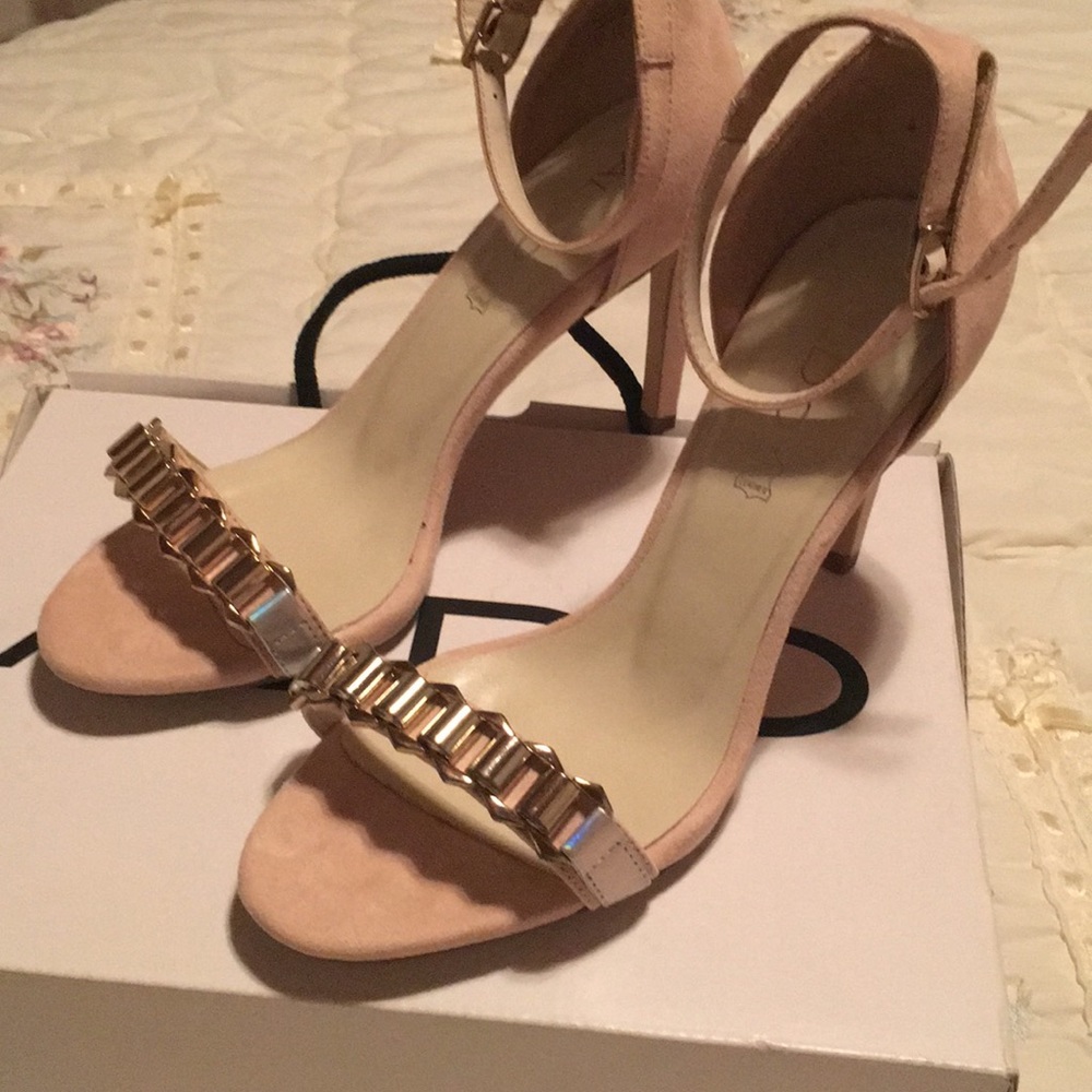 Shoes - Picture 2 of 2
